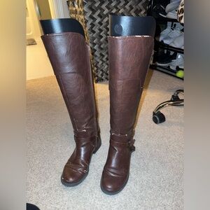 Women’s Guess Brown Knee-High Leather Boots Size 7